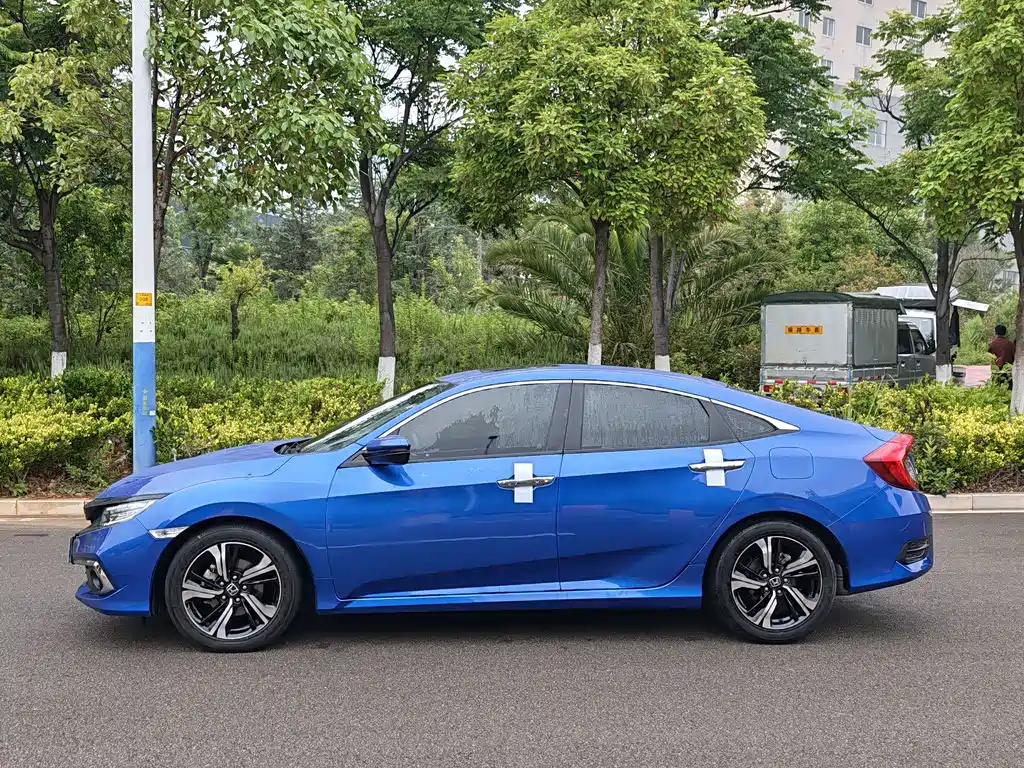 Honda Civic 2019 — фото 15