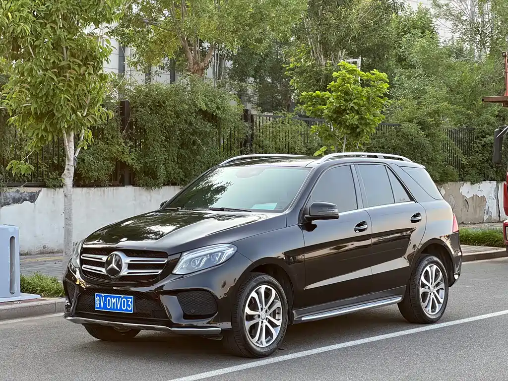 Mercedes-Benz GLE 2016