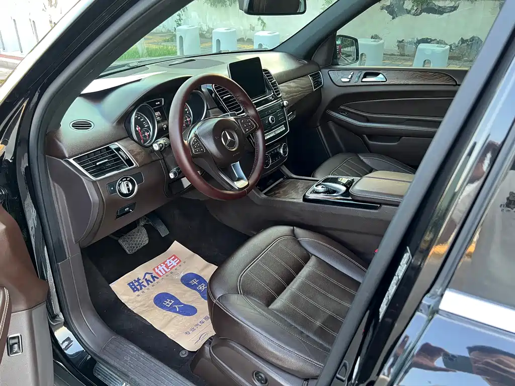 Mercedes-Benz GLE 2016