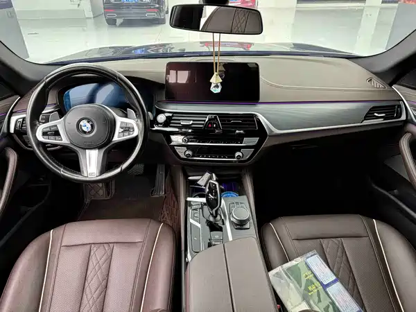 BMW 5 Series 2022
