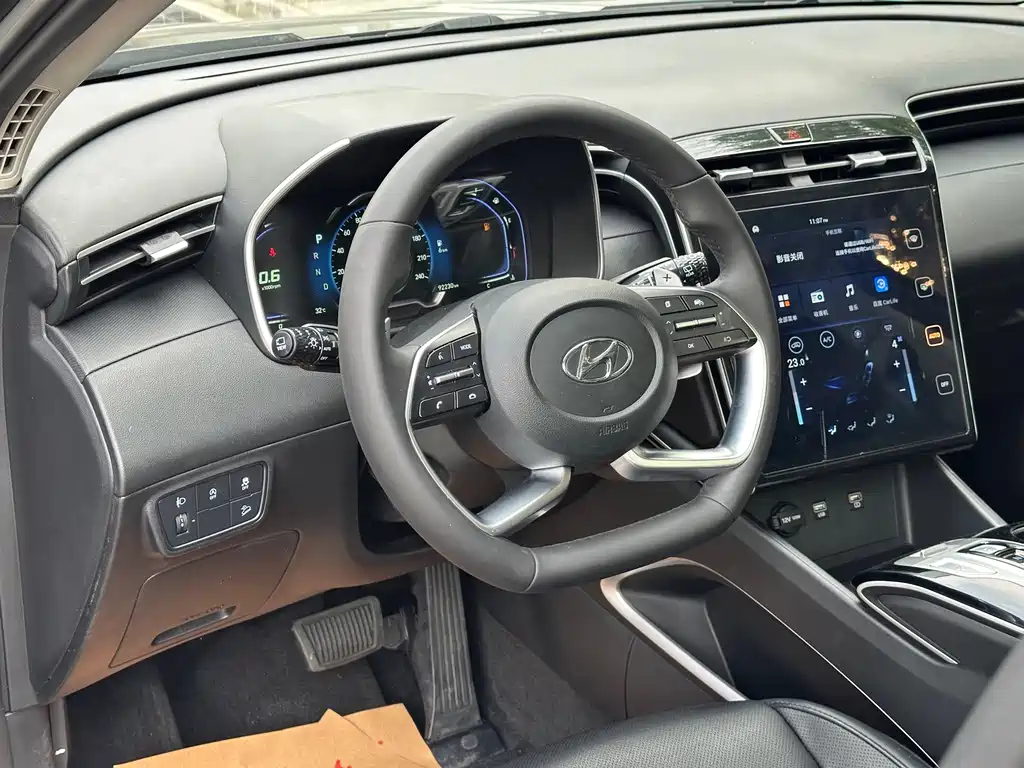 Hyundai Tucson 2022 — фото 12