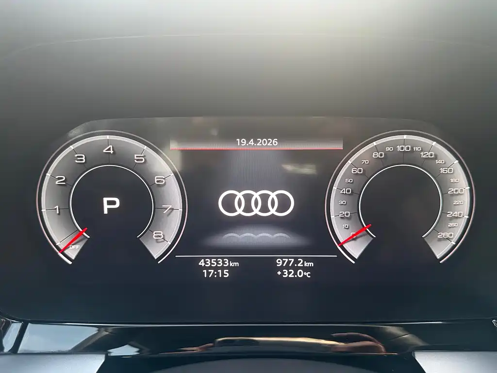 Audi A3 2023 — фото 12