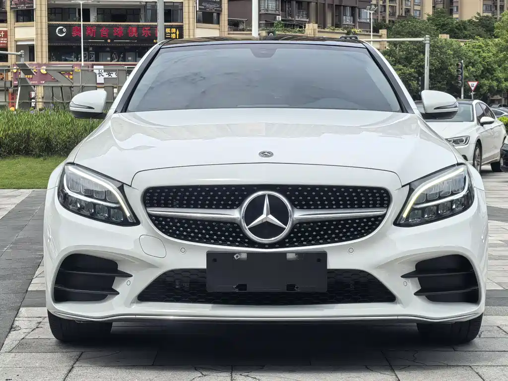 Mercedes-Benz C-Class 2021