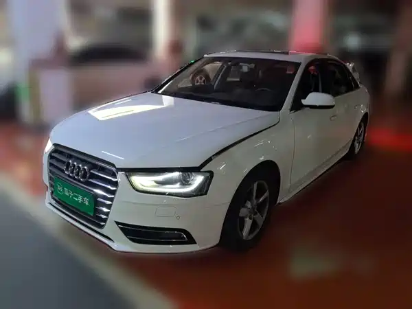 Audi A4L 2015