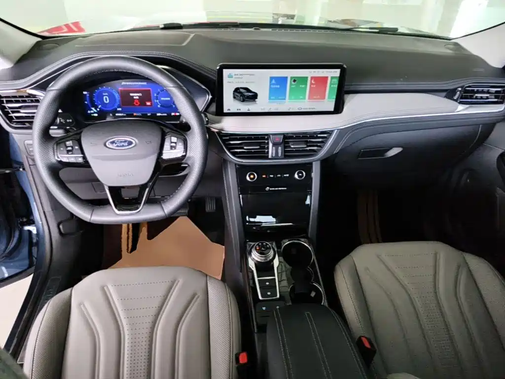 Ford Edge 2023 — фото 10