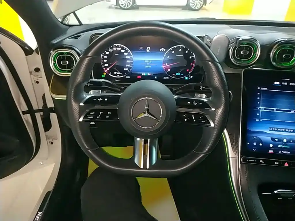 Mercedes-Benz C-Class 2022 — фото 11