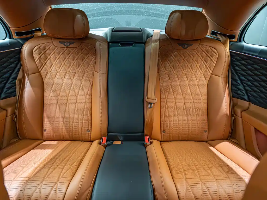 Bentley Flying Spur 2022 — фото 9