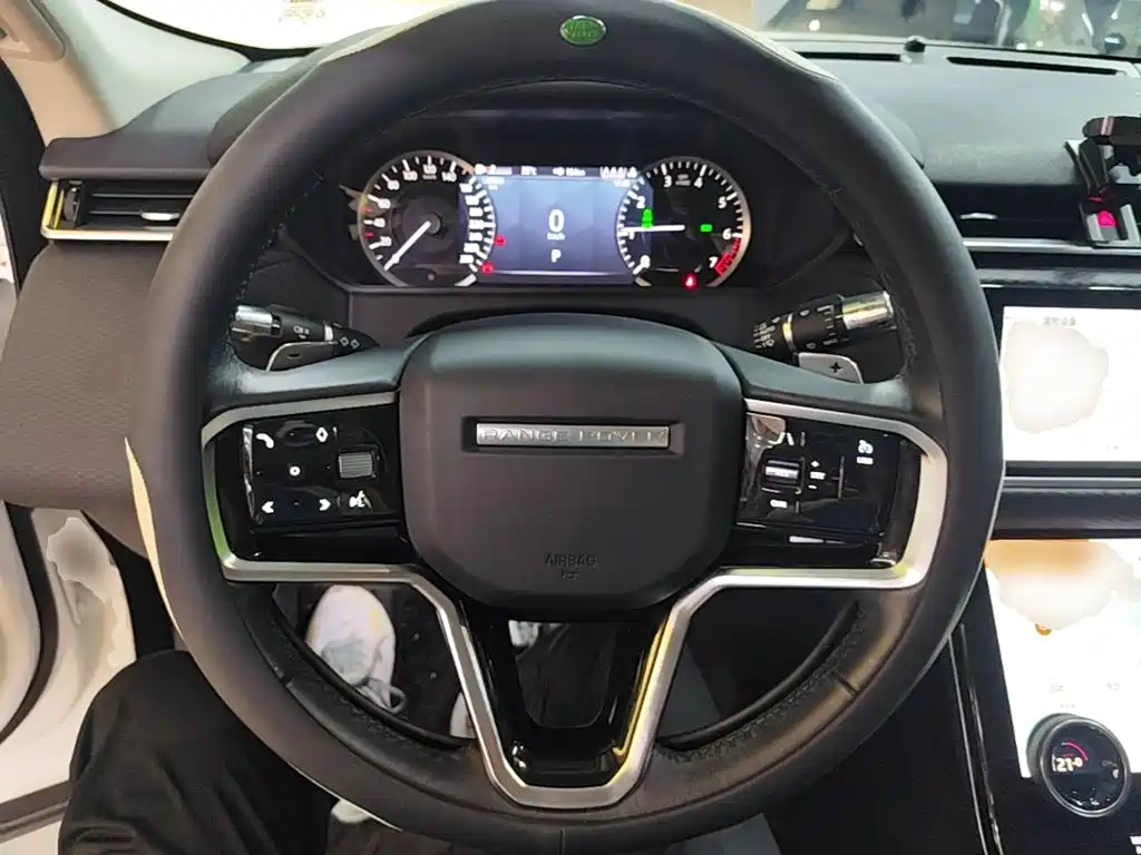 Land Rover Velar 2023 — фото 11