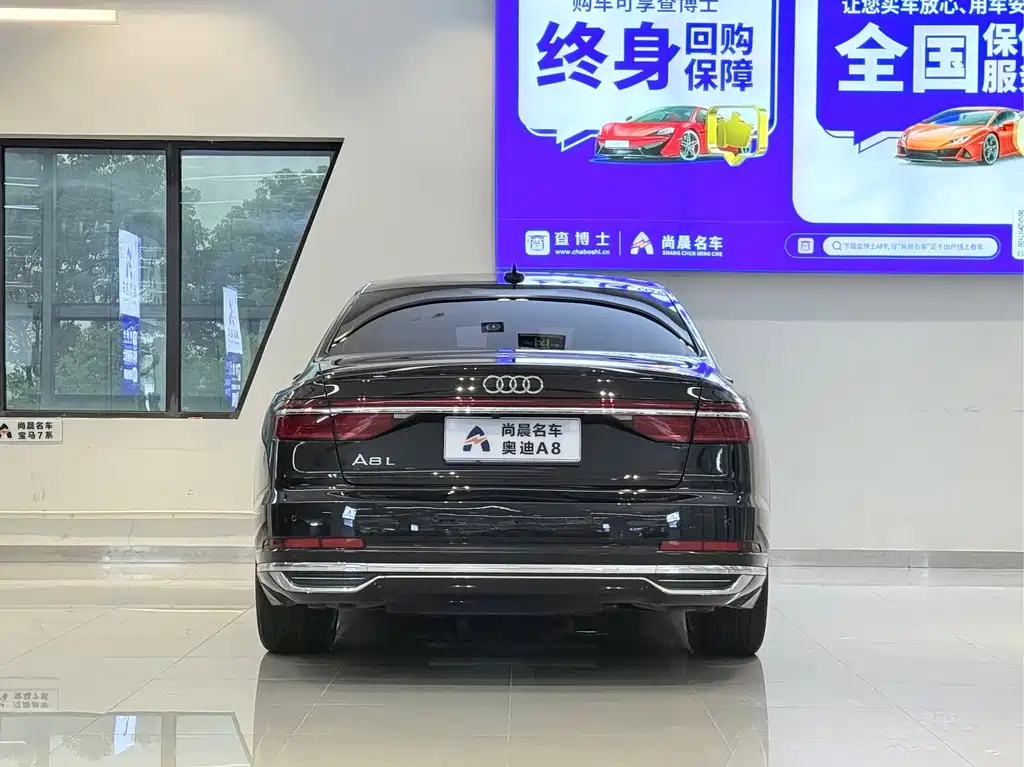 Audi A8 2021 — фото 14