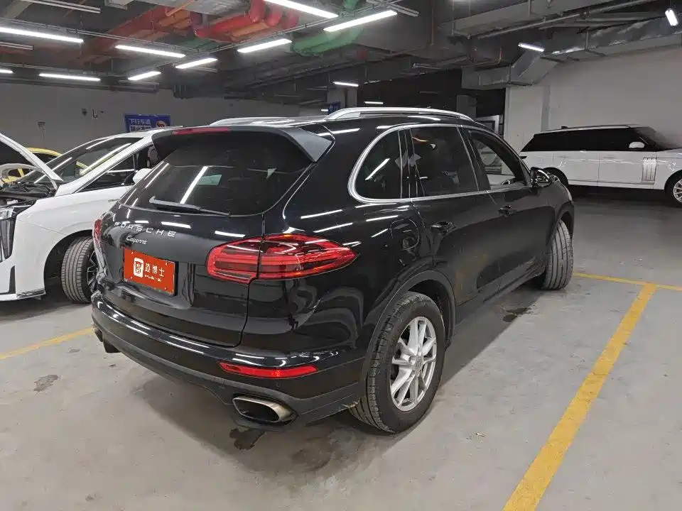 Porsche Cayenne 2015 — фото 3