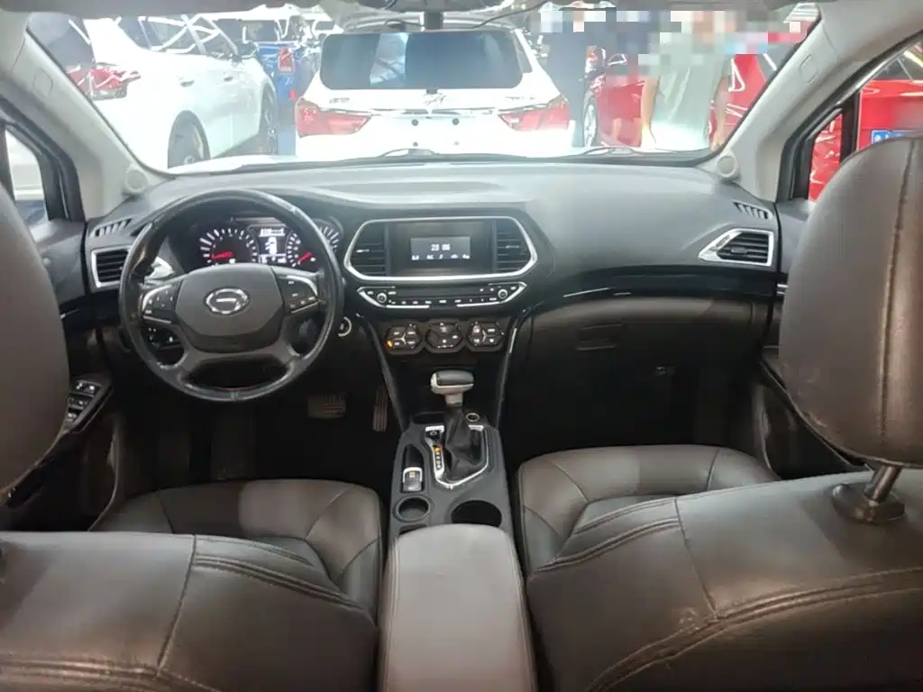 GAC Trumpchi GS4 2019 — фото 10