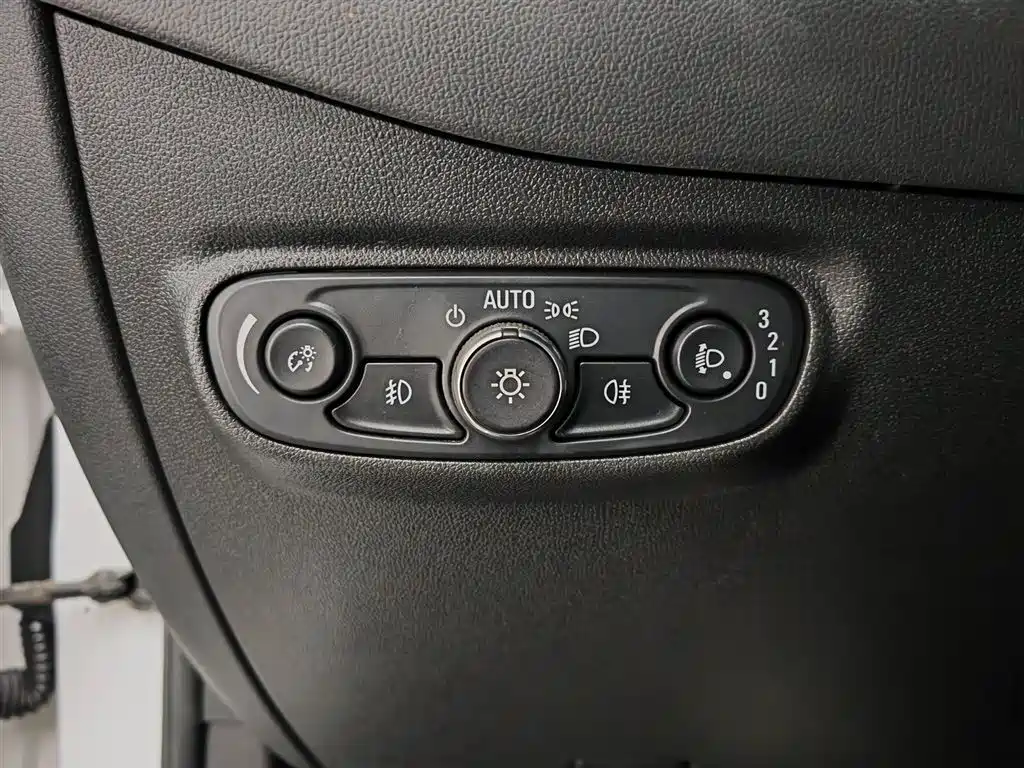 Chevrolet Equinox 2018 — фото 21