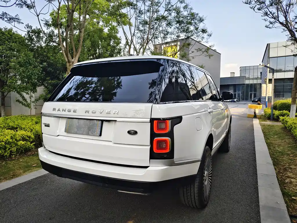 Land Rover Range Rover 2019 — фото 13