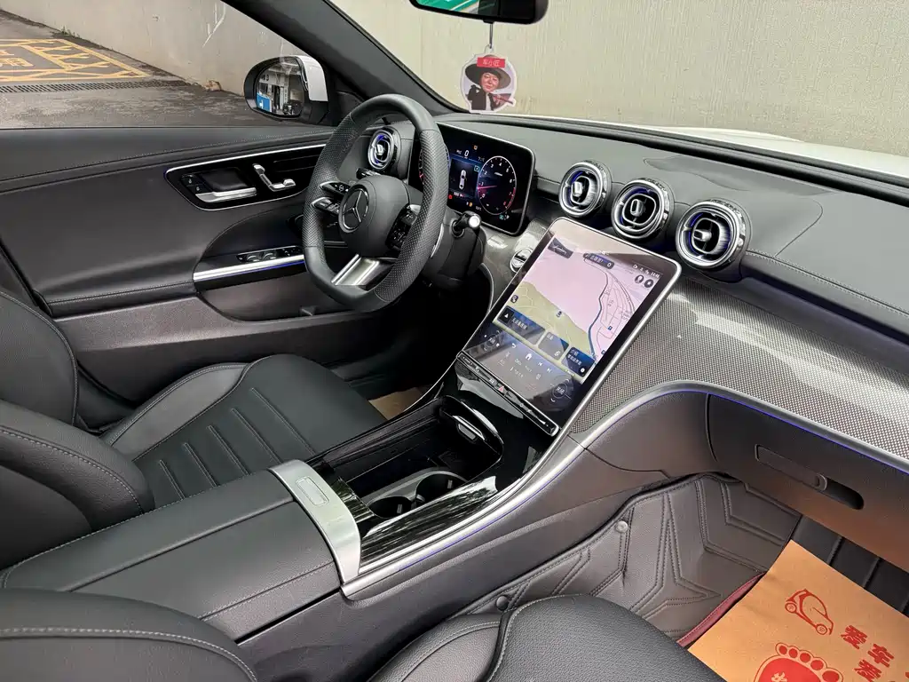 Mercedes-Benz C-Class 2024 — фото 25