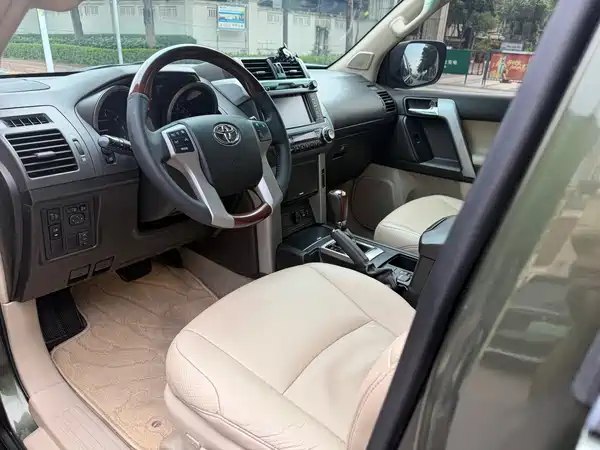 Toyota Prado 2012