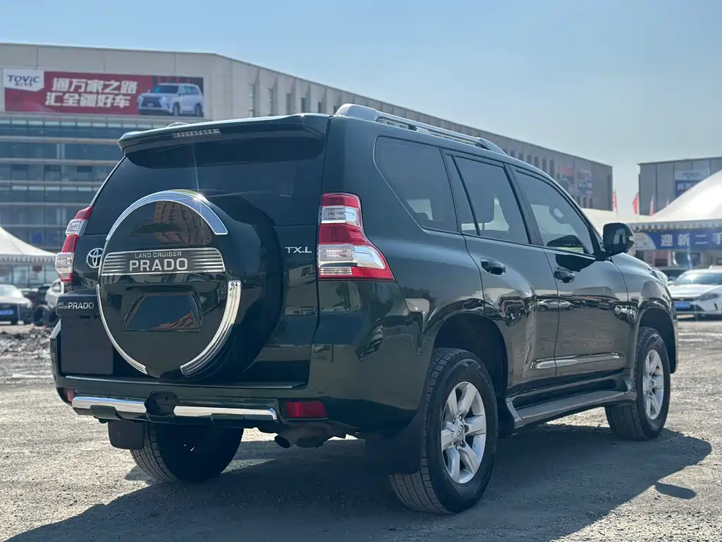 Toyota Prado 2015 — фото 11