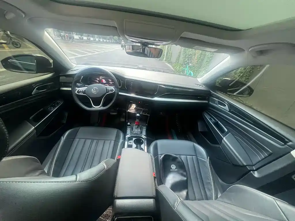 Volkswagen Passat 2023