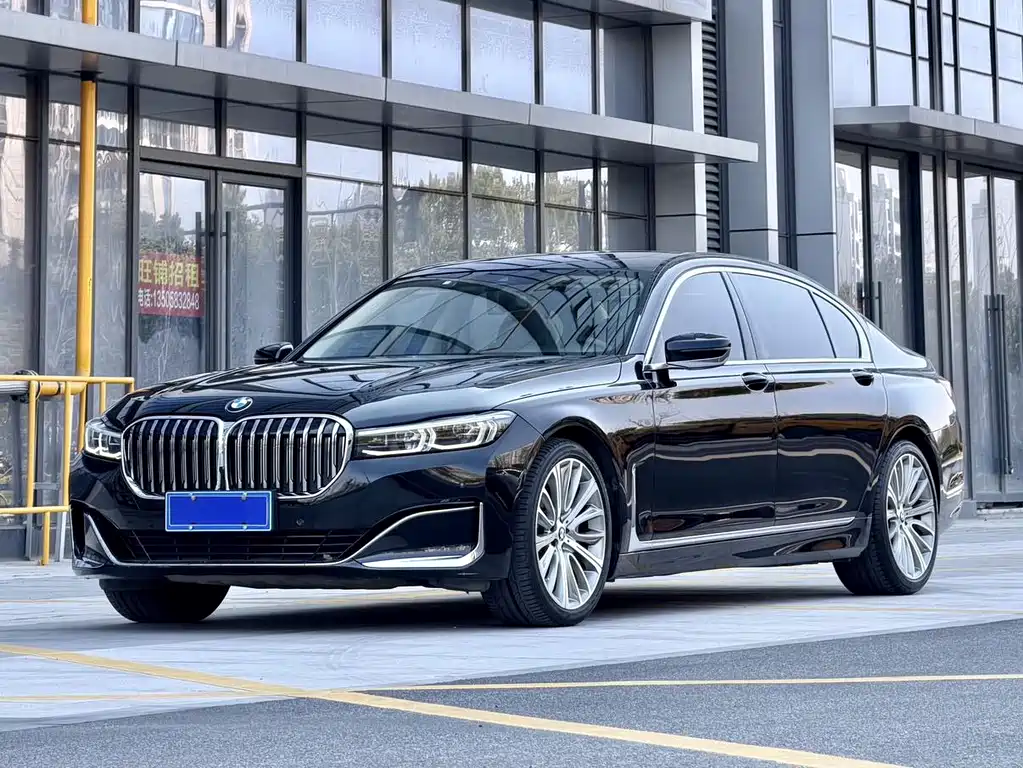 BMW 7 Series 2019 — фото 1