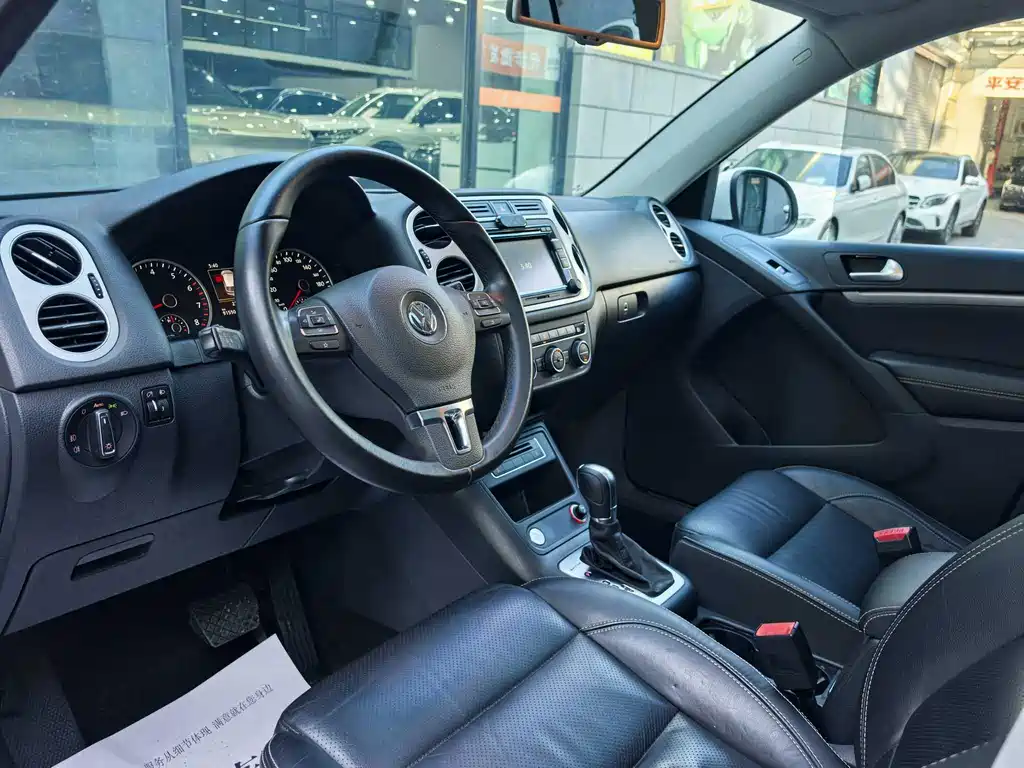 Volkswagen Tiguan 2017 — фото 13