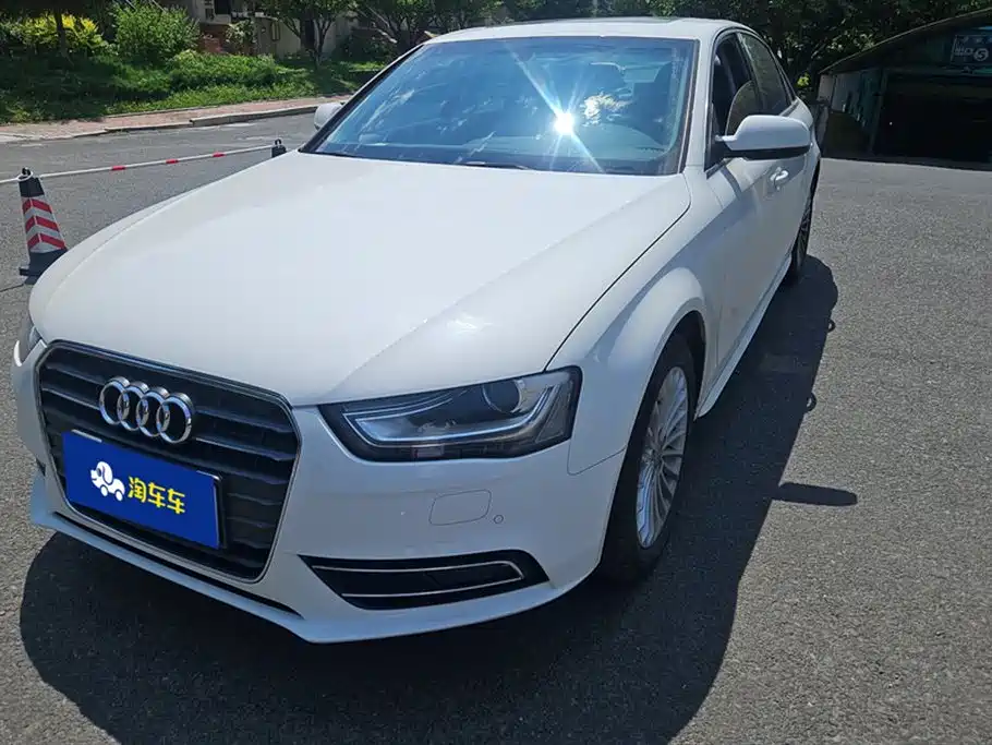 Audi A4L 2014