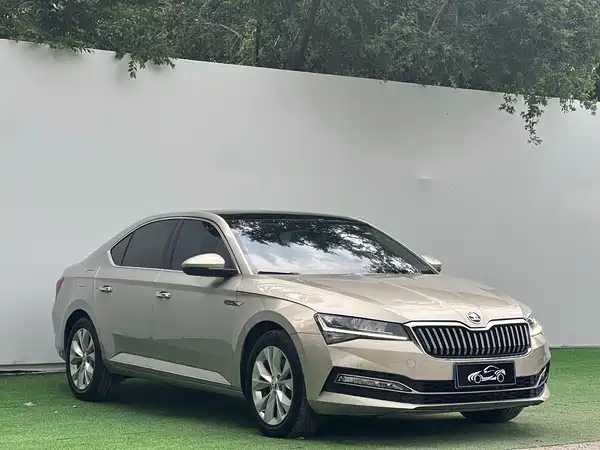 Skoda Superb 2022