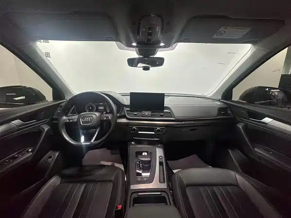 Audi Q5L 2021