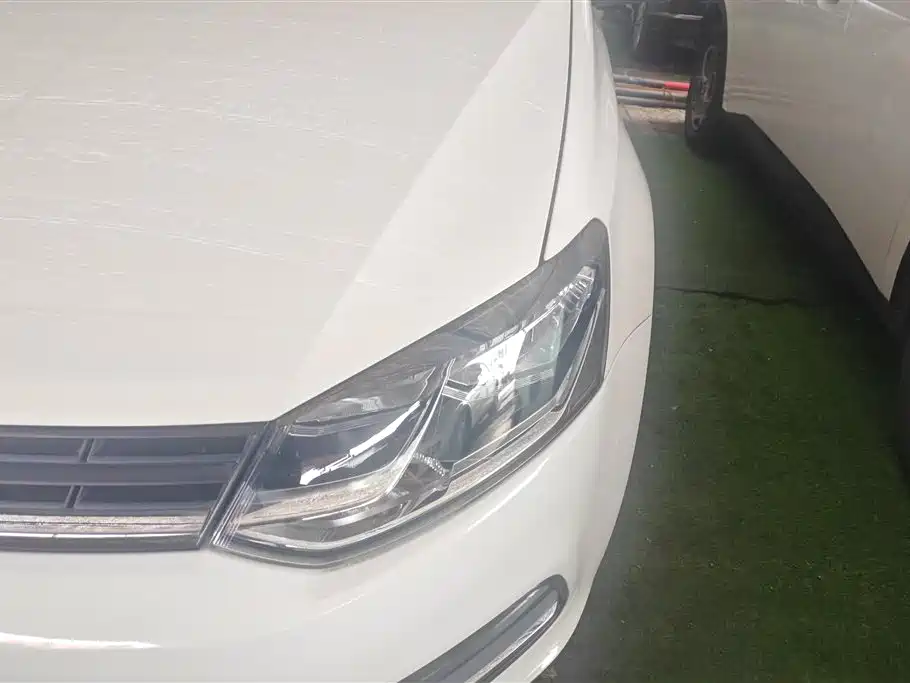 Volkswagen Polo 2016