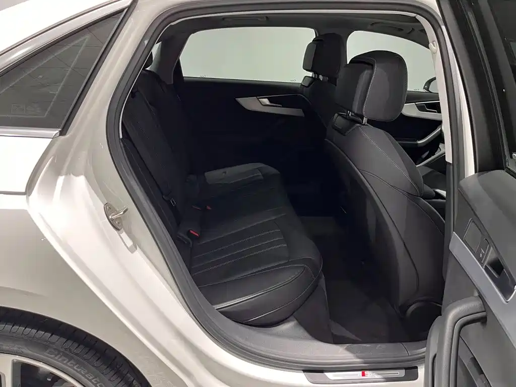 Audi A4L 2024