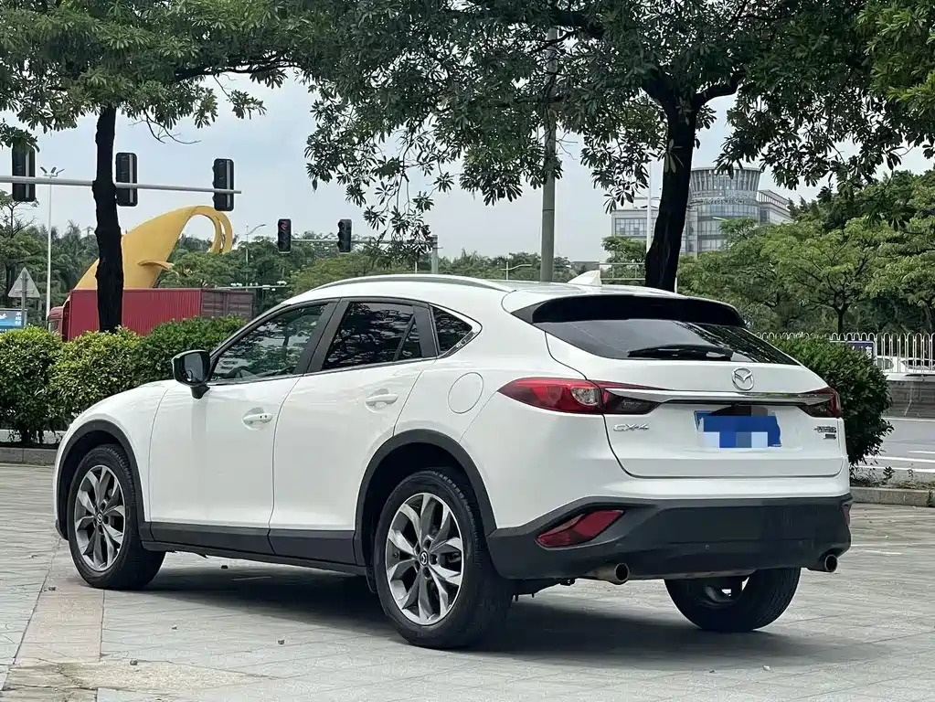 Mazda CX-4 2018