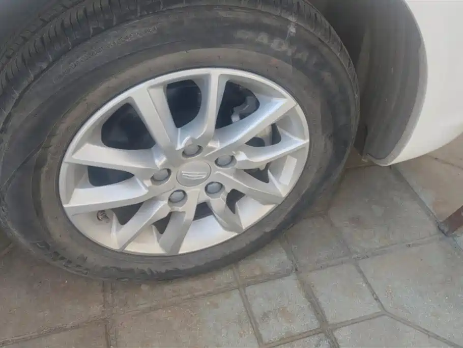 Geely Emgrand 2020