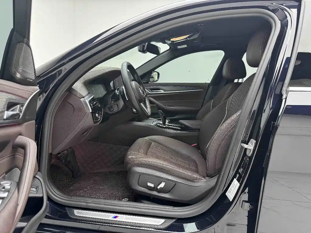 BMW 5 Series 2021