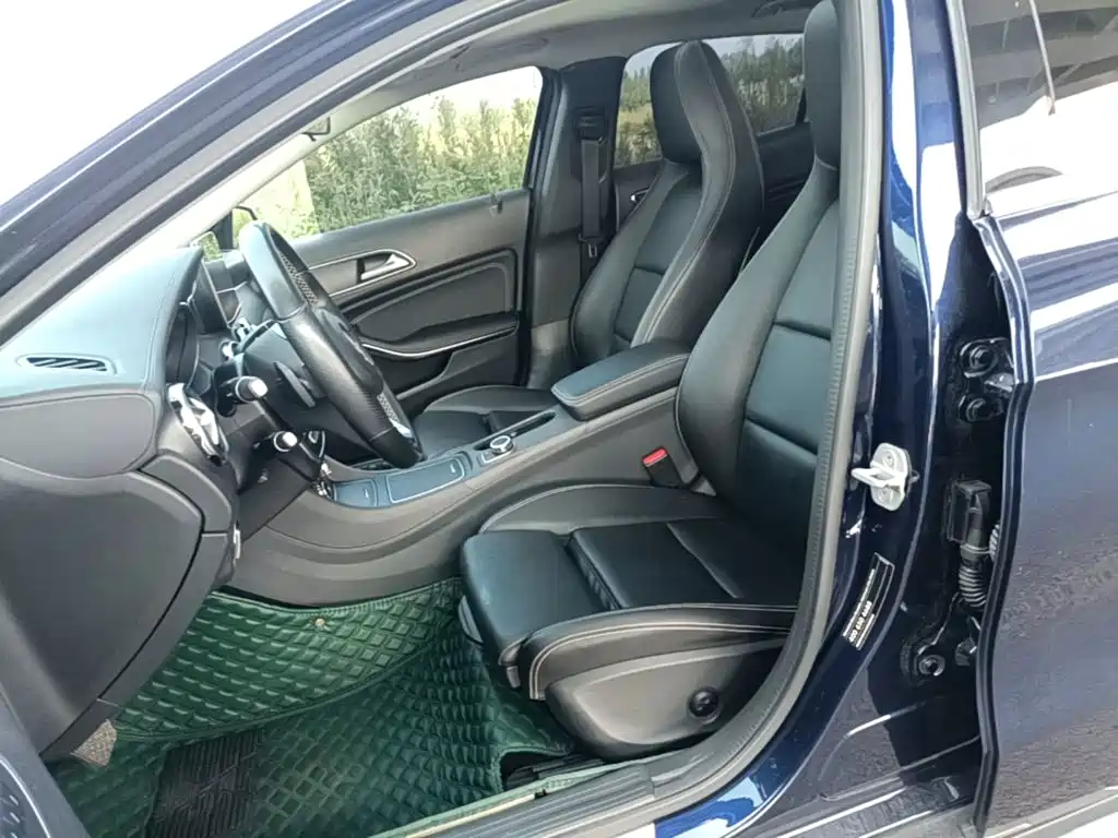 Mercedes-Benz GLA 2018 — фото 15