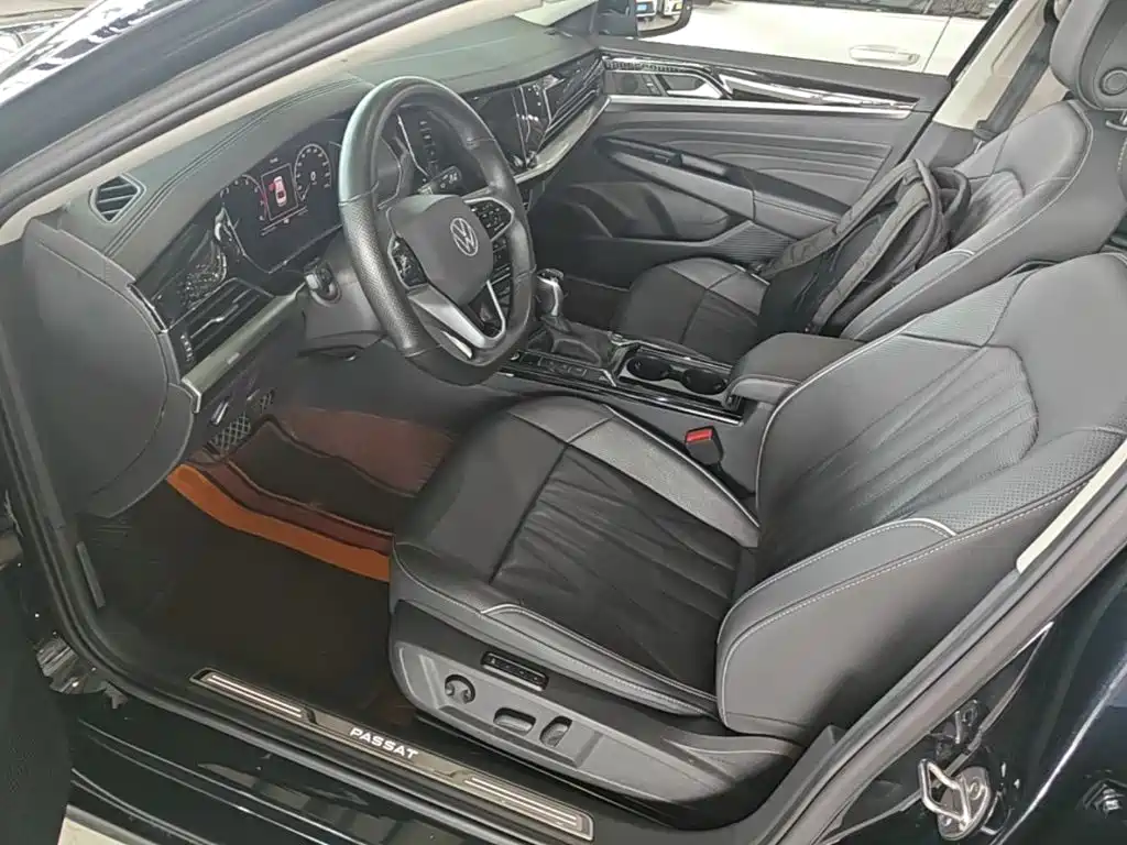 Volkswagen Passat 2023 — фото 15