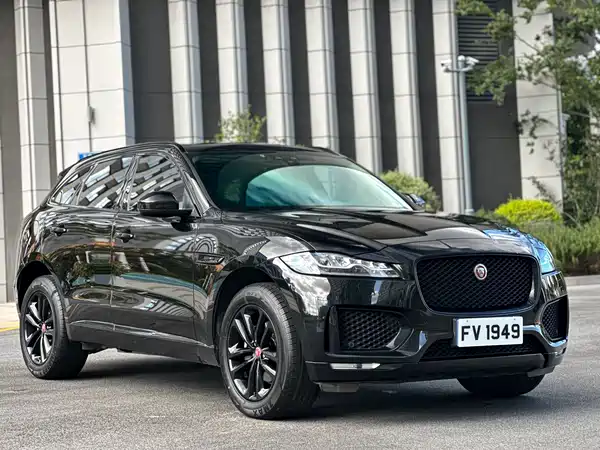 Jaguar F-PACE 2021