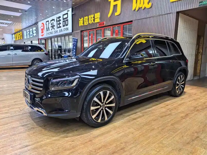 Mercedes-Benz GLB 2025