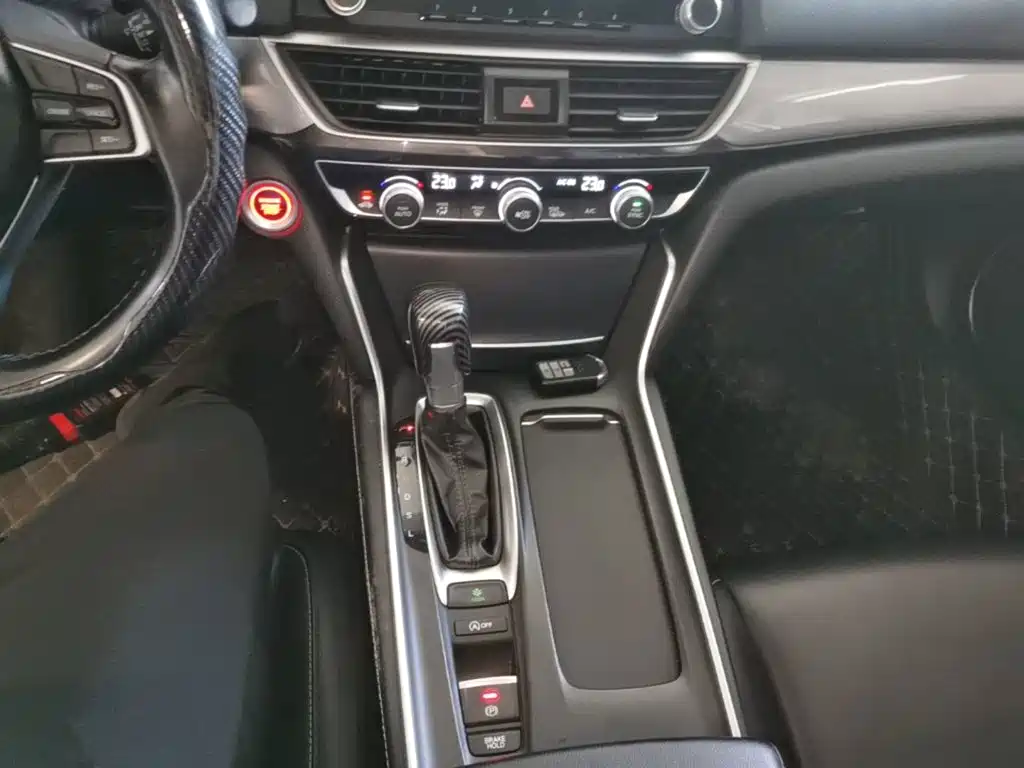 Honda Inspire 2021 — фото 14
