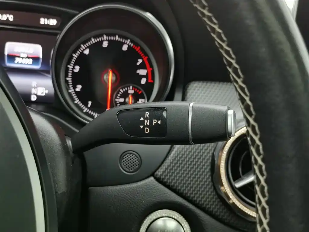 Mercedes-Benz GLA 2019 — фото 13