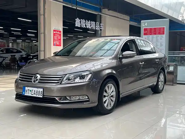 Volkswagen Magotan 2015