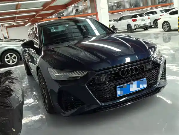 Audi A7L 2022