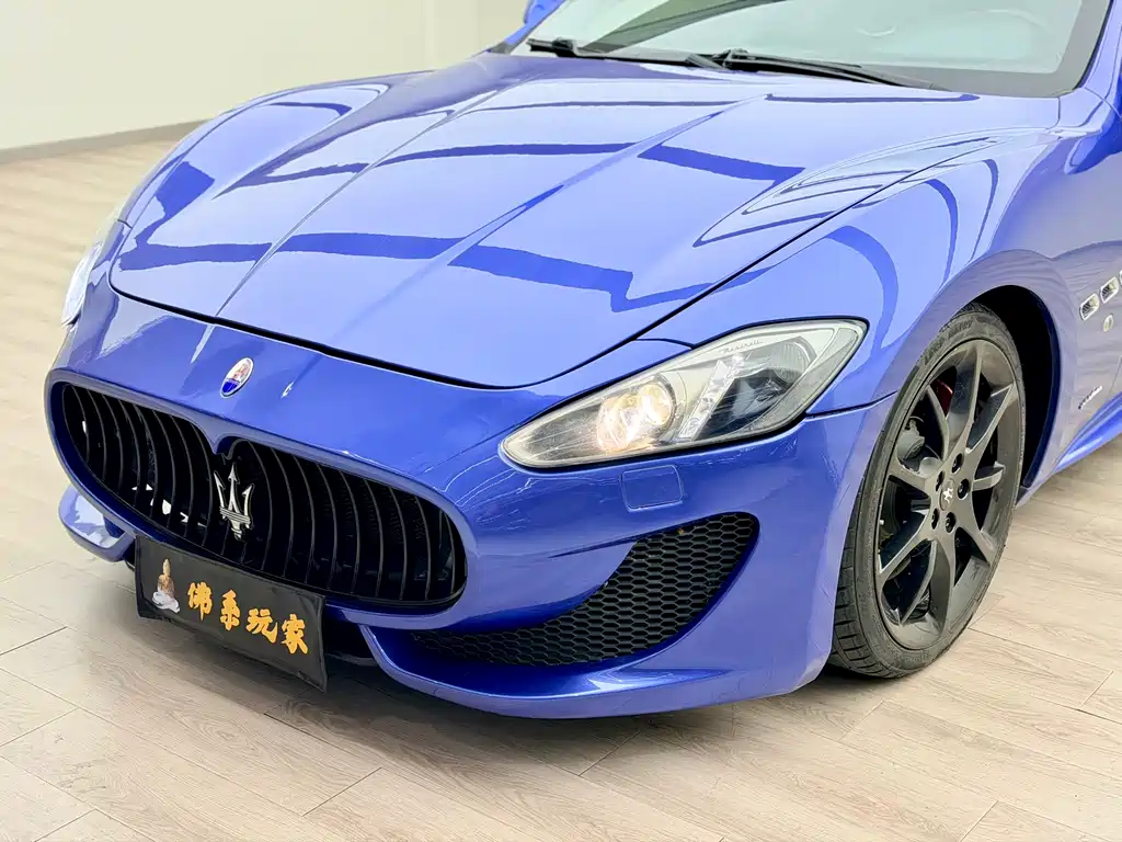 Maserati GranTurismo 2015 — фото 7