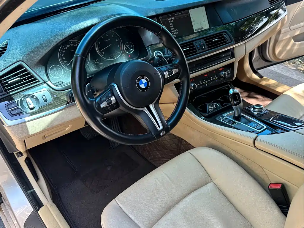 BMW 5 Series 2012 — фото 8