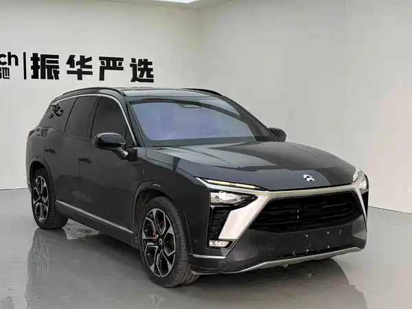 NIO ES8 2021