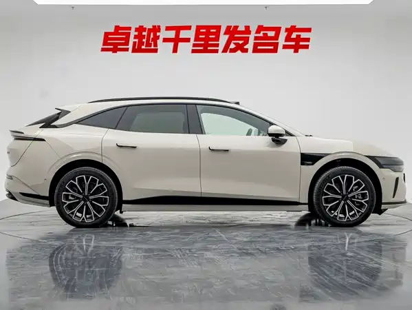 Zeekr 007GT 2025