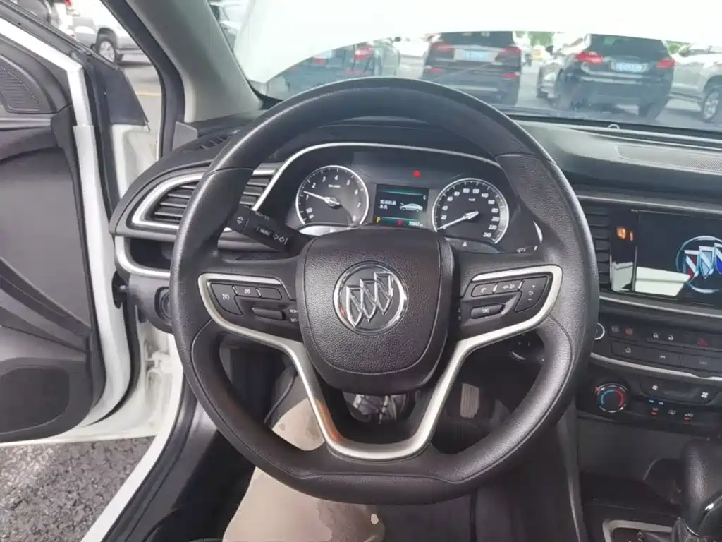 Buick Excelle 2021 — фото 11