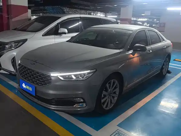 Ford Taurus 2021