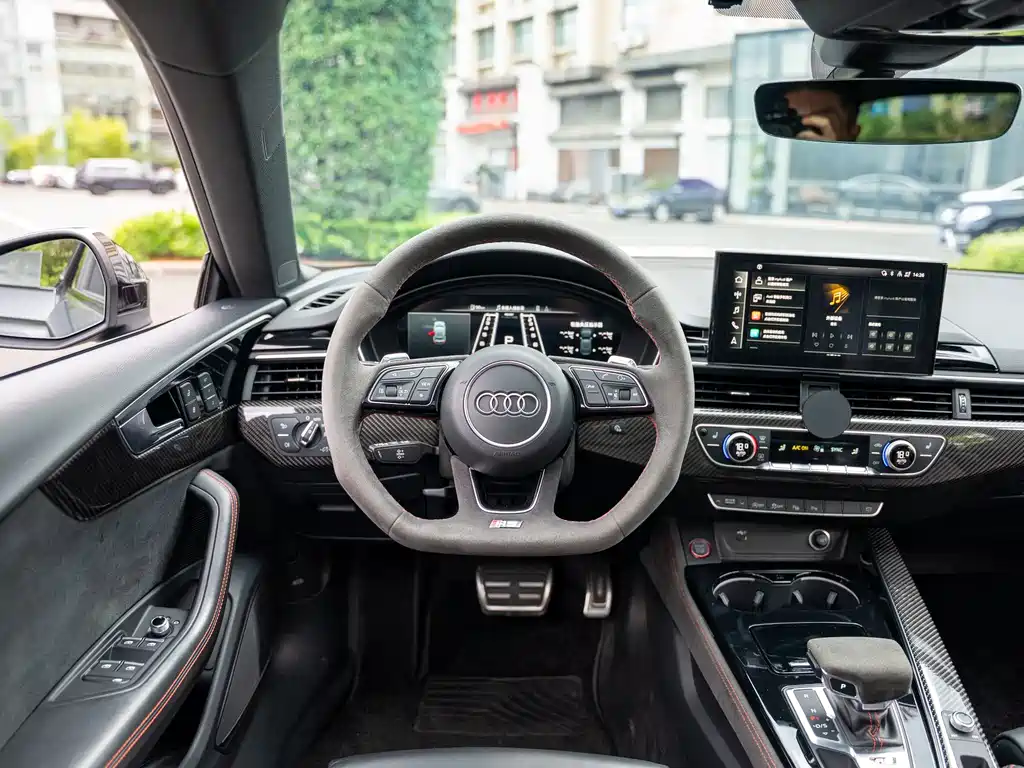 Audi RS 5 2022 — фото 18