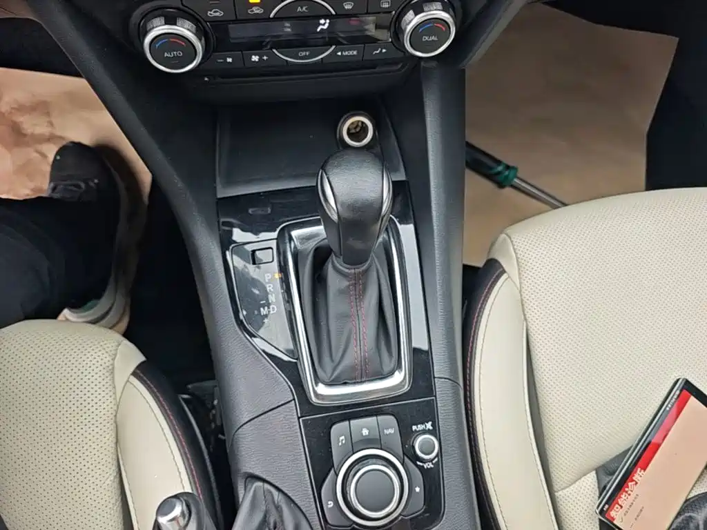 Mazda 3 Angkesela 2015 — фото 14