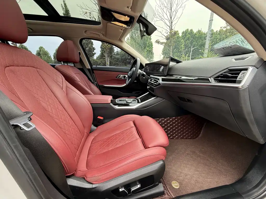 BMW 3 Series 2024