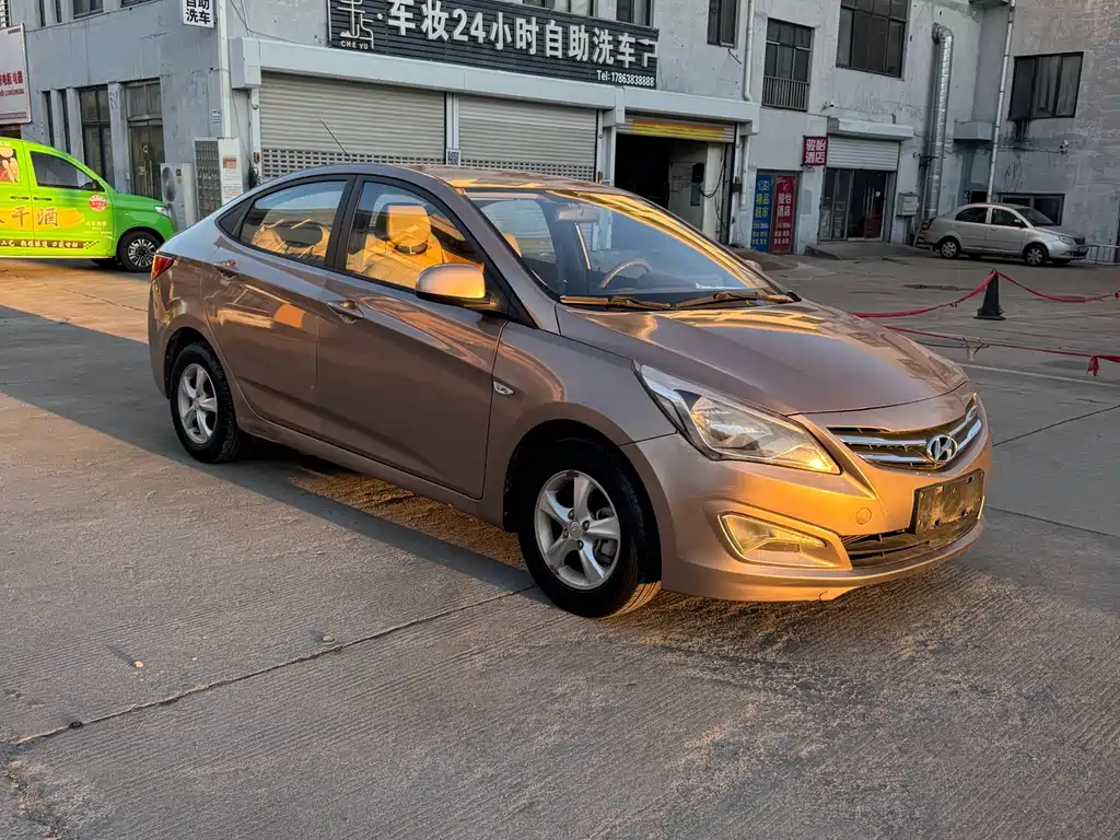 Hyundai Verna 2016 — фото 5