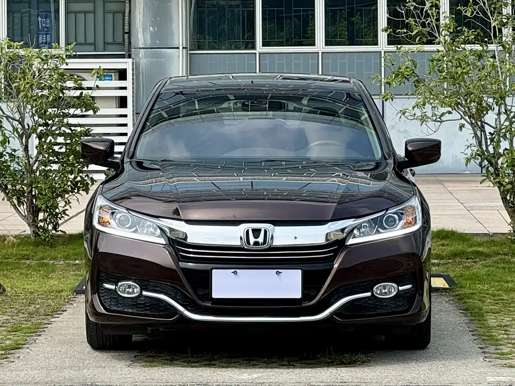 Honda Accord 2016 — фото 2